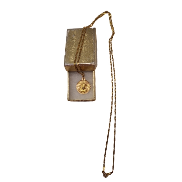 Jewelry - NEW 10 karat Italy gold chain & NEW gold medal